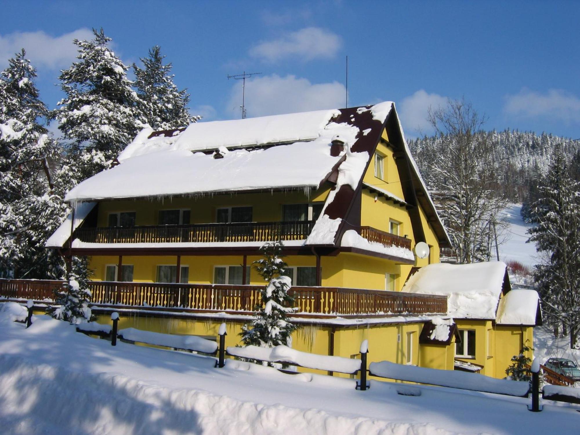 Hotel Osrodek Wypoczynkowy Barta Tylicz Exteriér fotografie